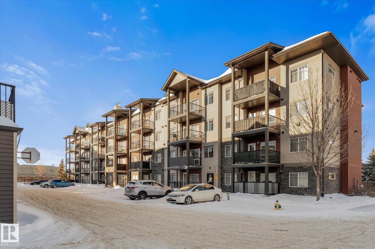 9523 160 Avenue - Photo 1