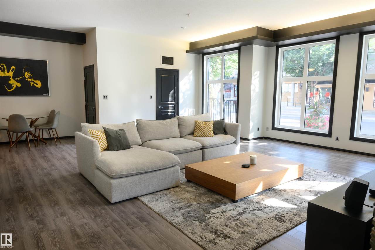 10531 117 Street - Photo 1