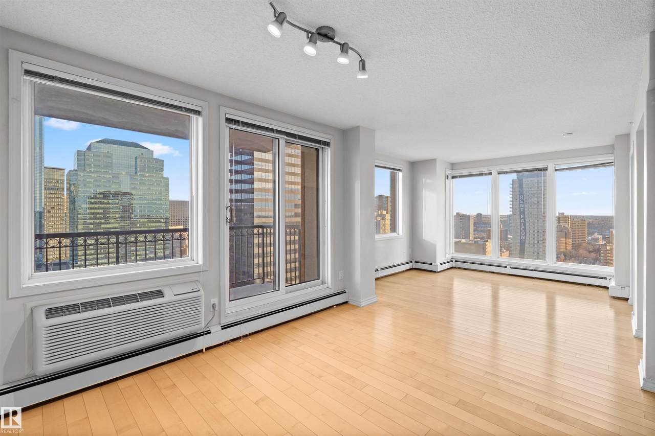 10180 104 Street - Photo 1