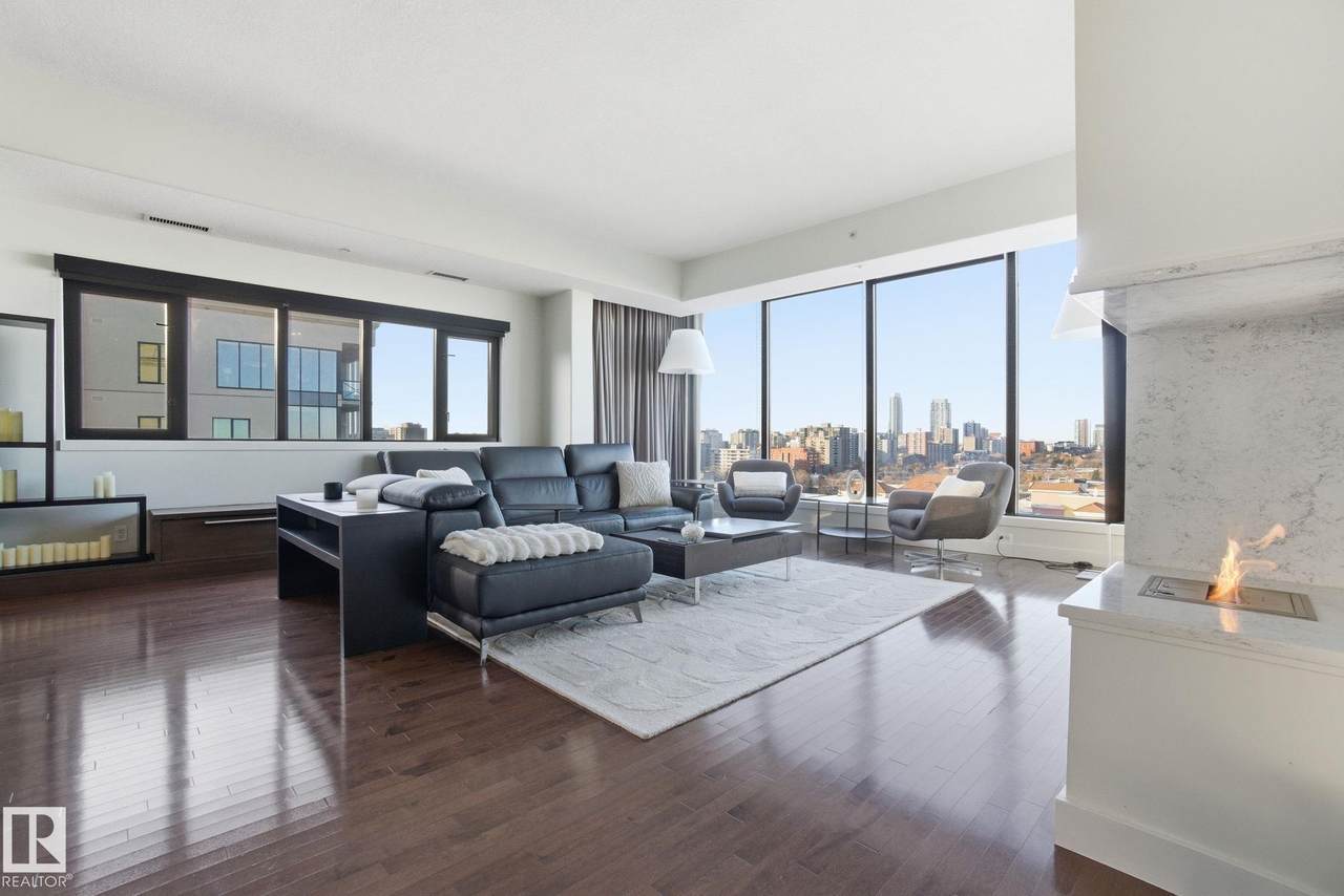 10319 111 Street - Photo 1