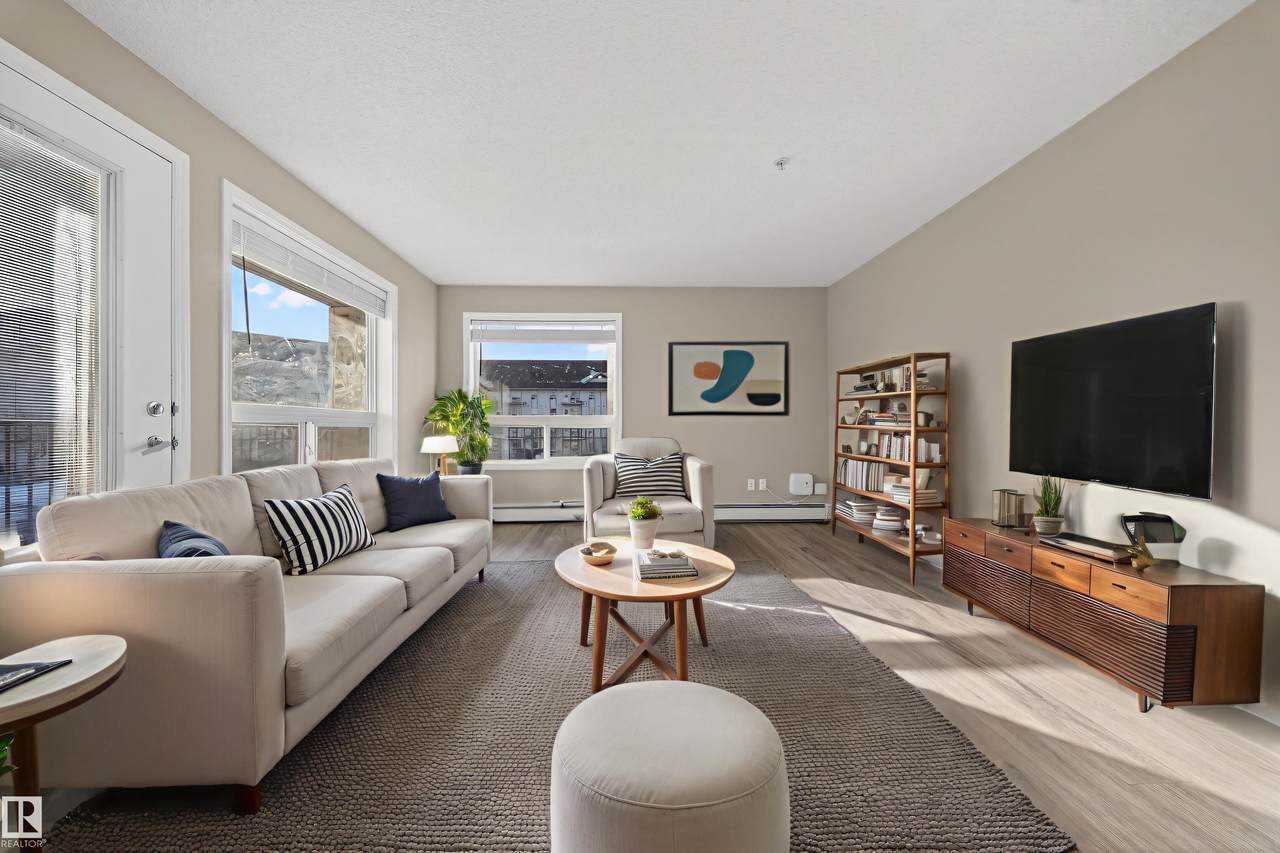 330 Clareview Station Drive - Photo 1