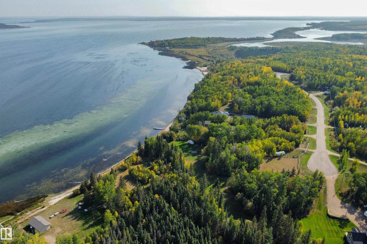 https://bt-photos.global.ssl.fastly.net/alberta/1280_boomver_1_E4471159-2.jpg