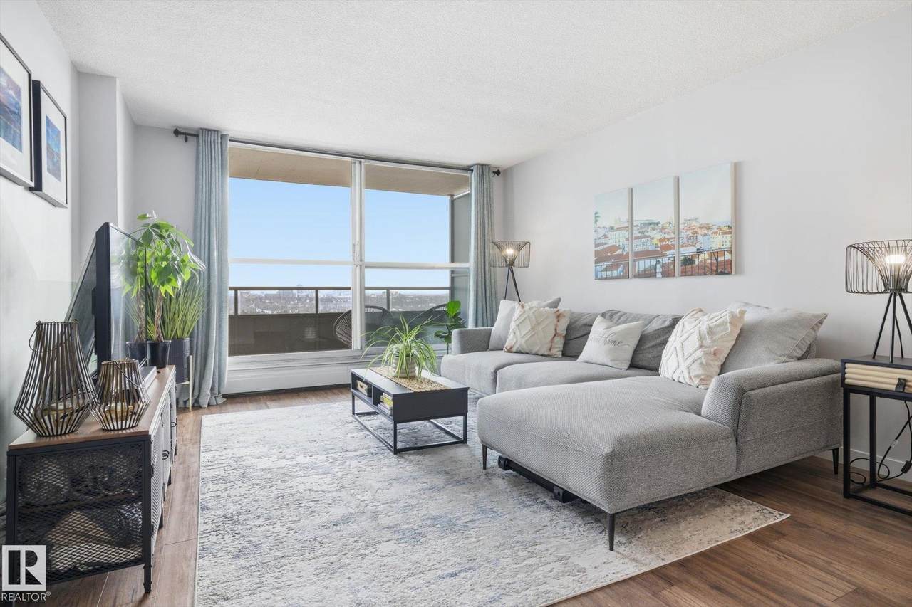 13910 Stony Plain Road - Photo 1