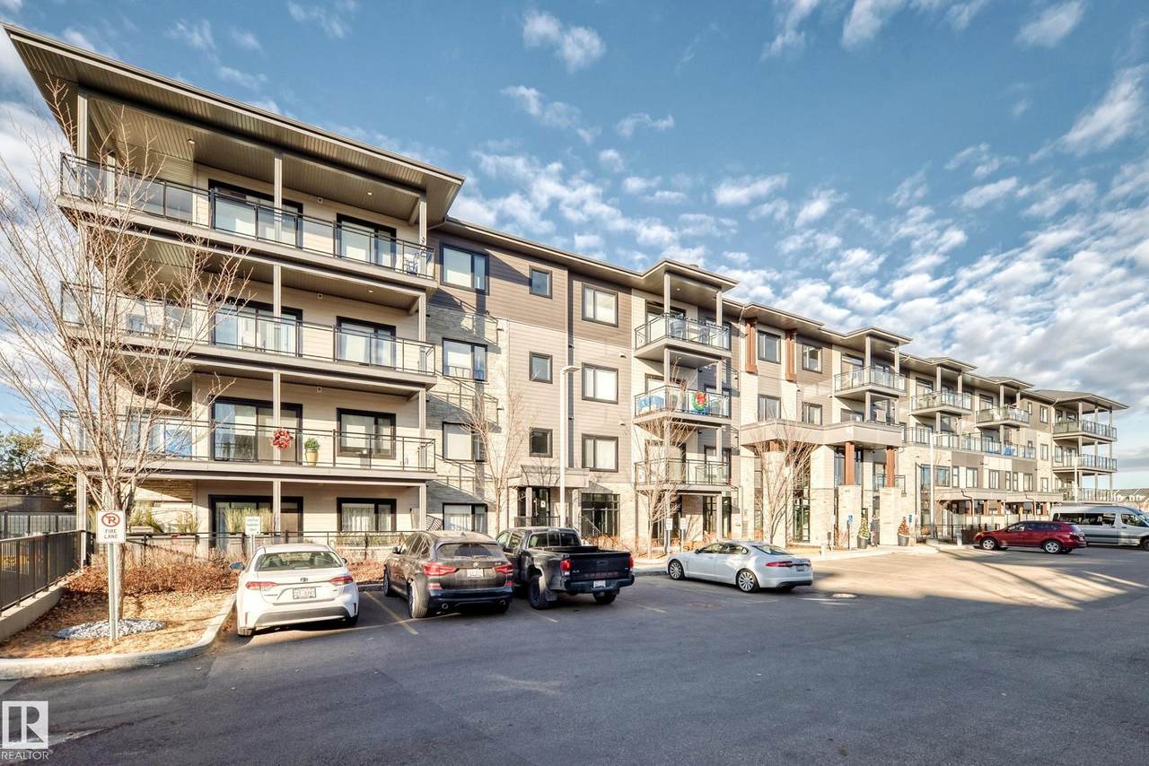 528 Griesbach Parade - Photo 1