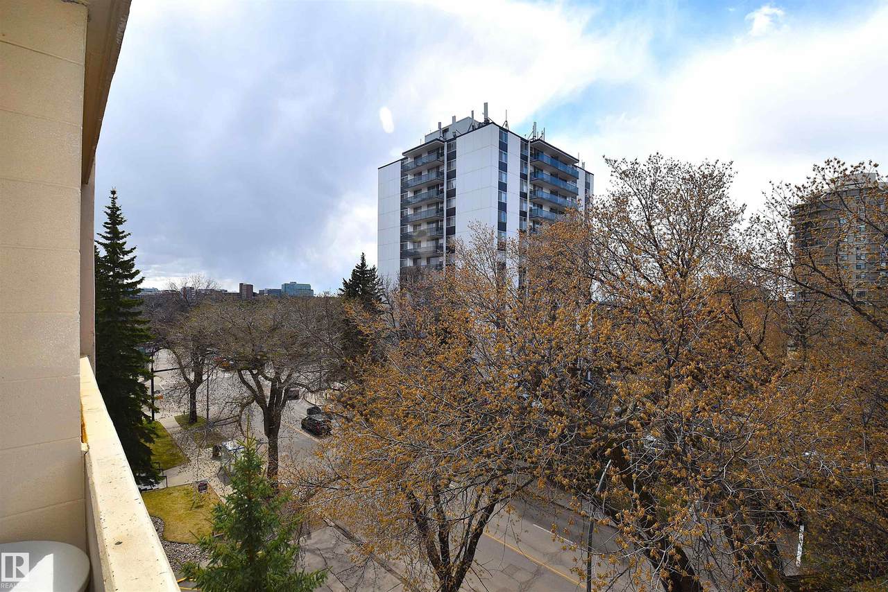 https://bt-photos.global.ssl.fastly.net/alberta/1280_boomver_1_E4472302-2.jpg