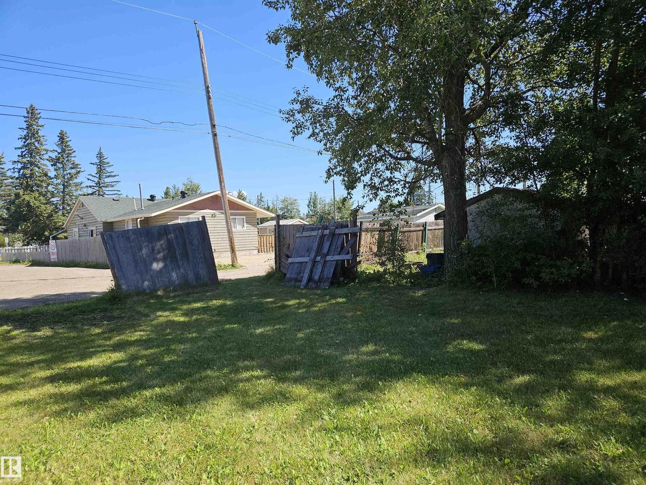 https://bt-photos.global.ssl.fastly.net/alberta/1280_boomver_1_E4472376-2.jpg
