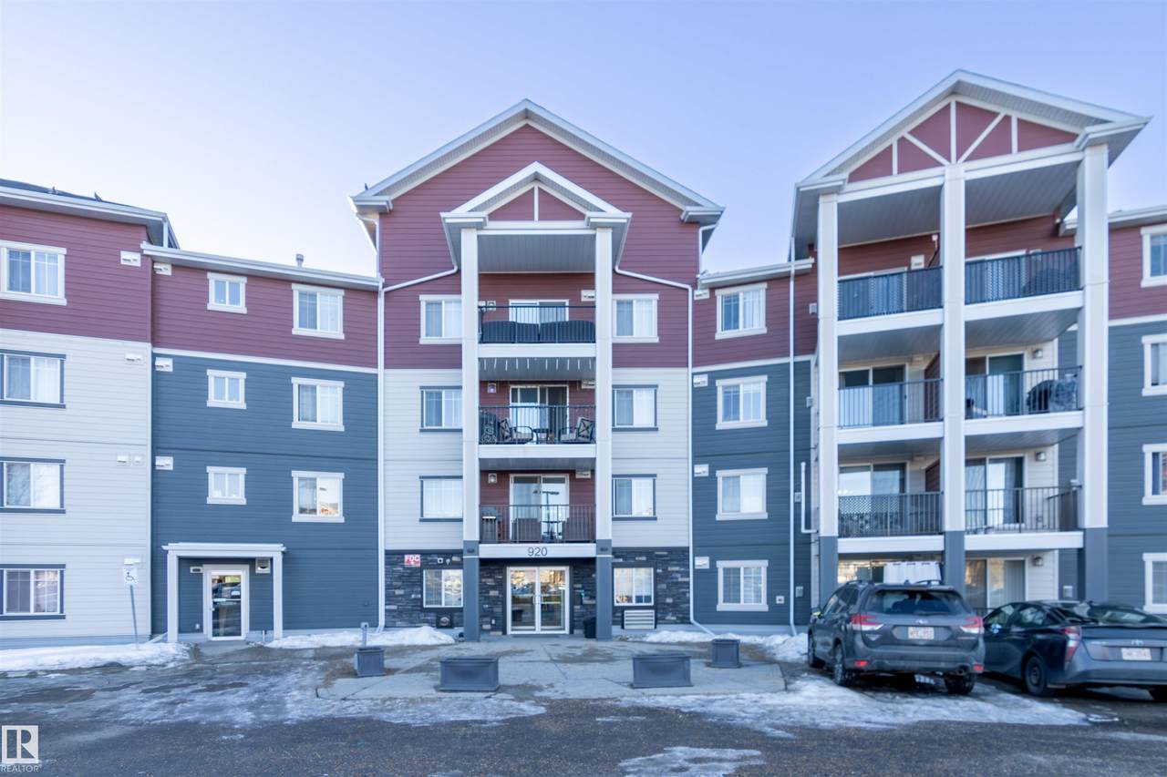 920 156 Street - Photo 1