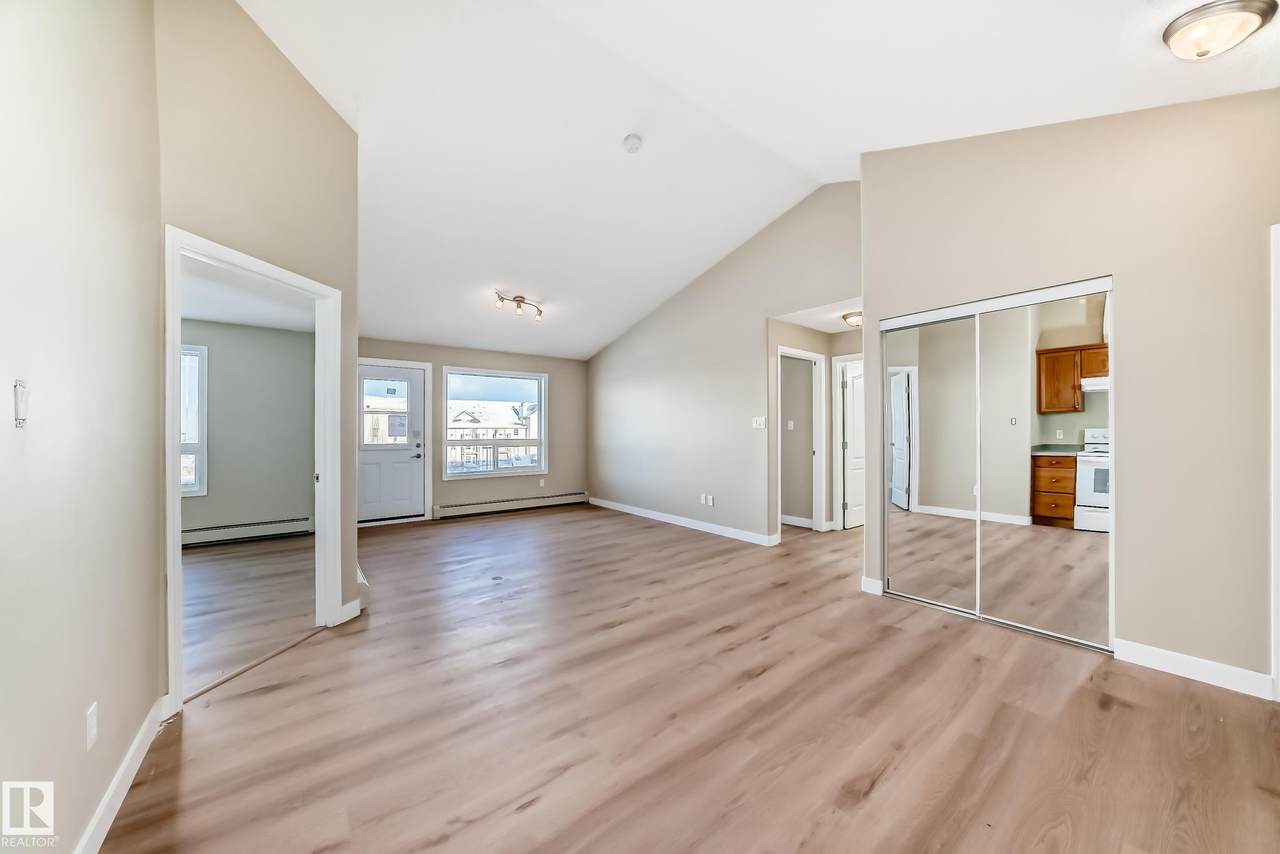 320 Clareview Station Drive - Photo 1