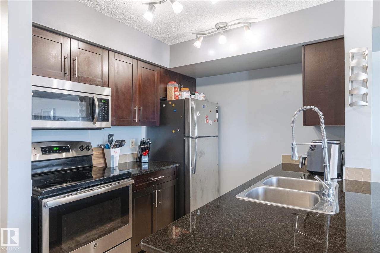 3315 James Mowatt Trail - Photo 1