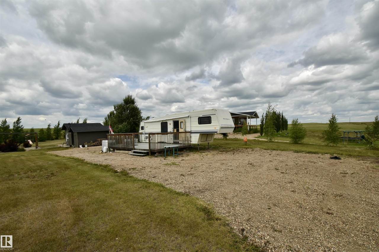  801 56316 RNG RD 113 - Photo 1