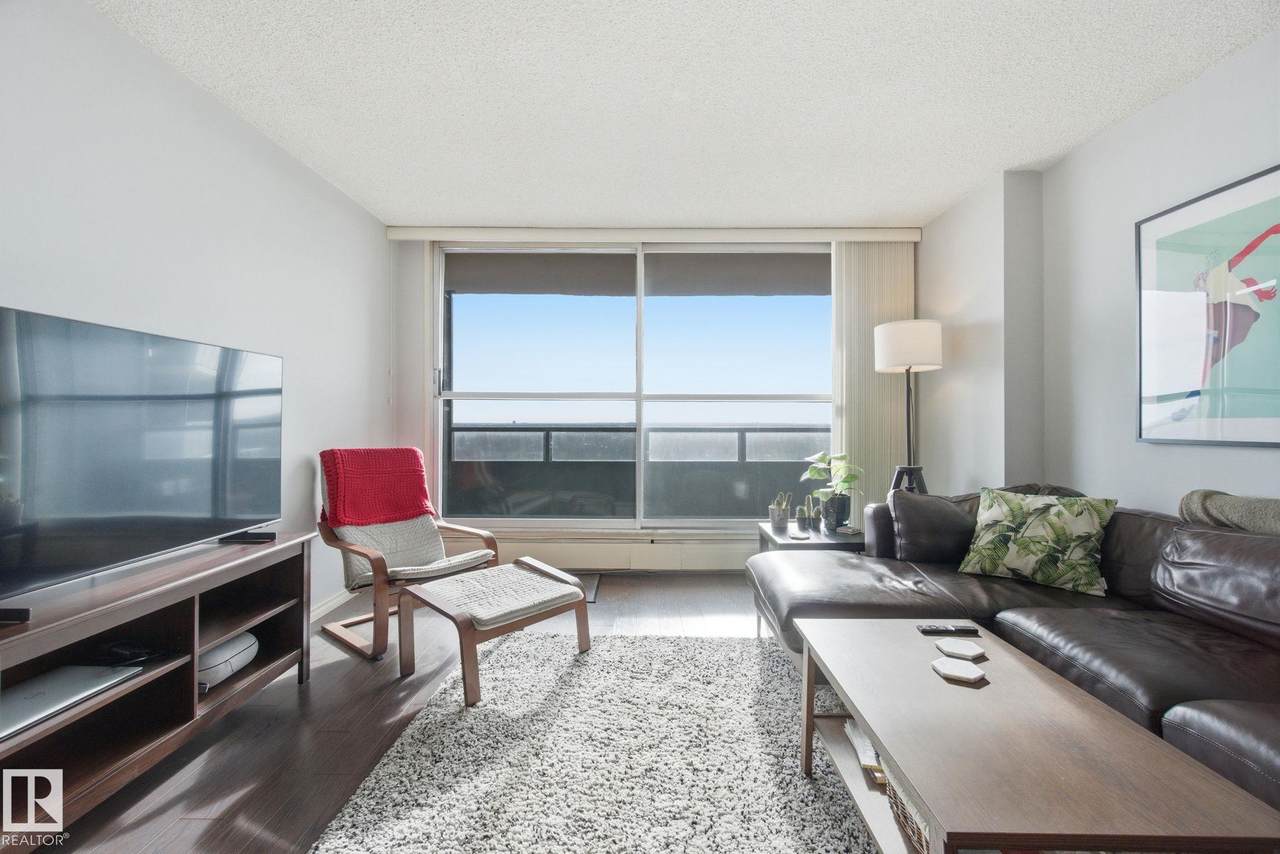 13910 Stony Plain Road - Photo 1