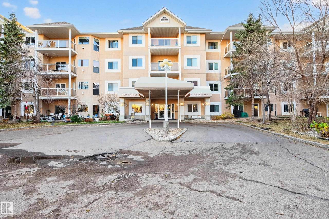 10511 42 Avenue - Photo 1