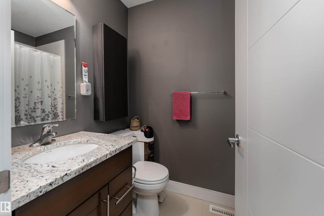13003 132 Avenue - Photo 1