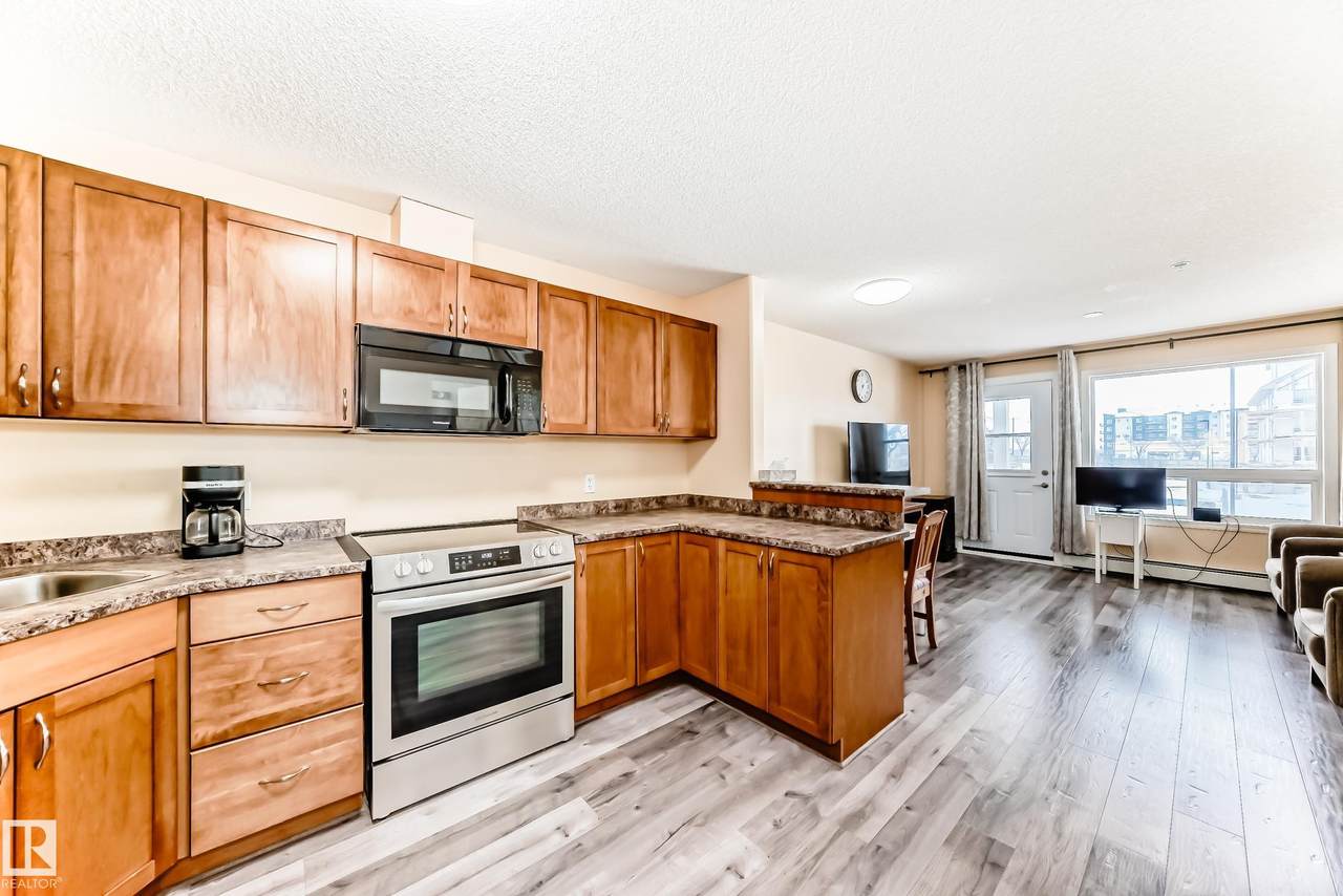 320 Clareview Station Drive - Photo 1