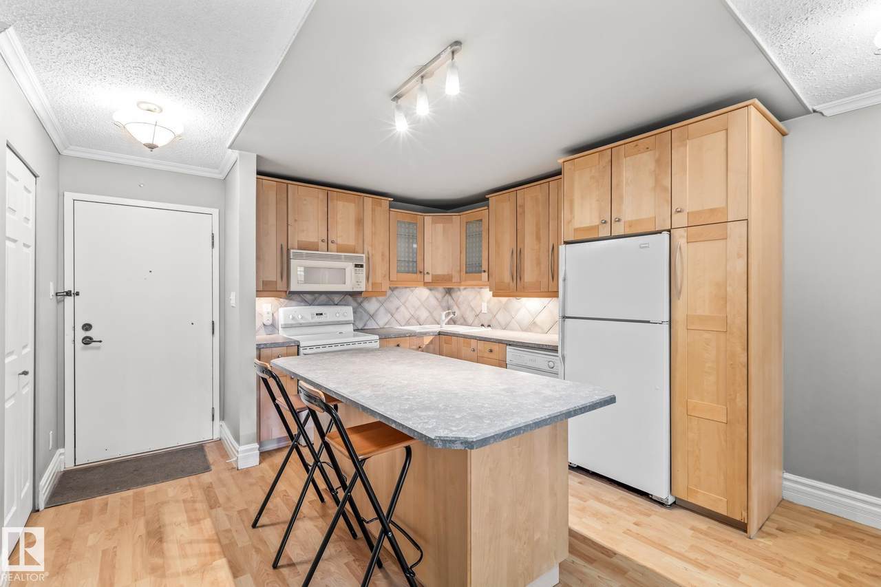 10148 118 Street - Photo 1