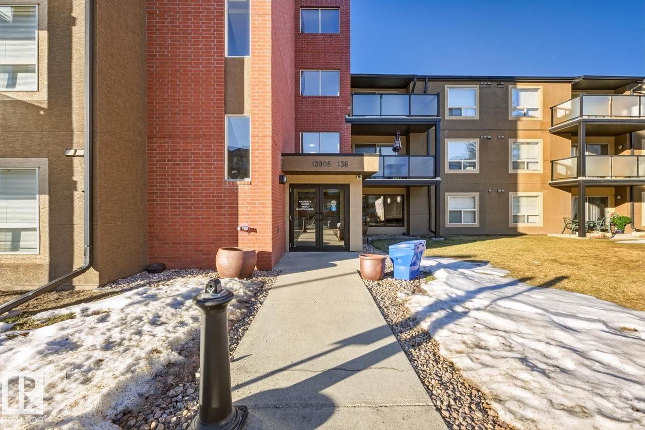 13908 136 Street - Photo 1