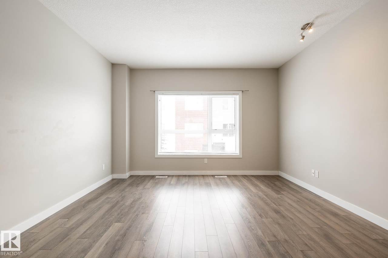 https://bt-photos.global.ssl.fastly.net/alberta/1280_boomver_1_E4475020-2.jpg