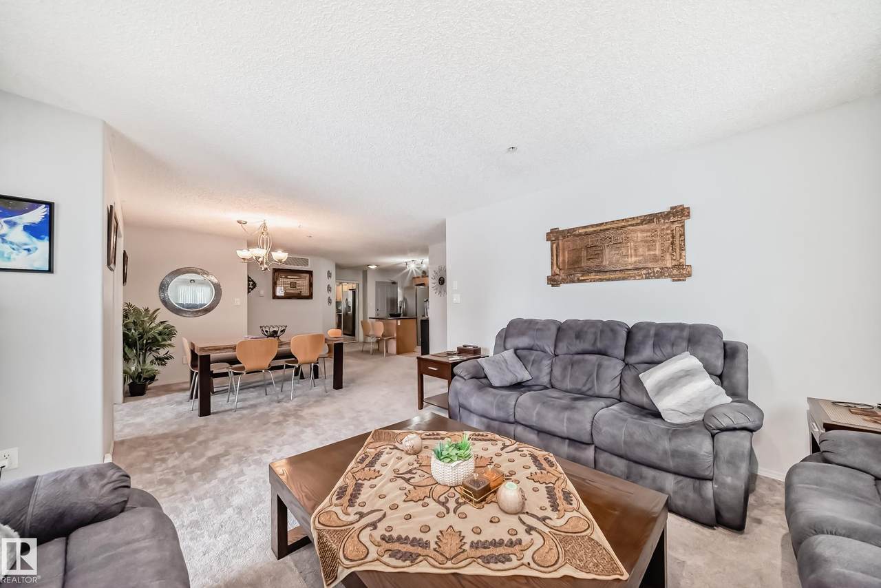 16303 95 Street - Photo 1