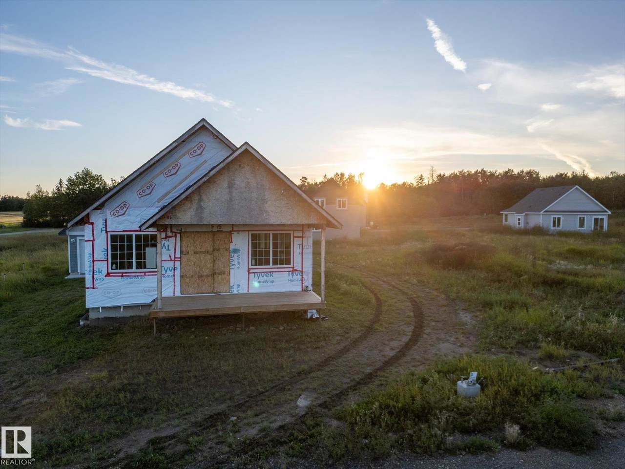 https://bt-photos.global.ssl.fastly.net/alberta/1280_boomver_1_E4475789-2.jpg