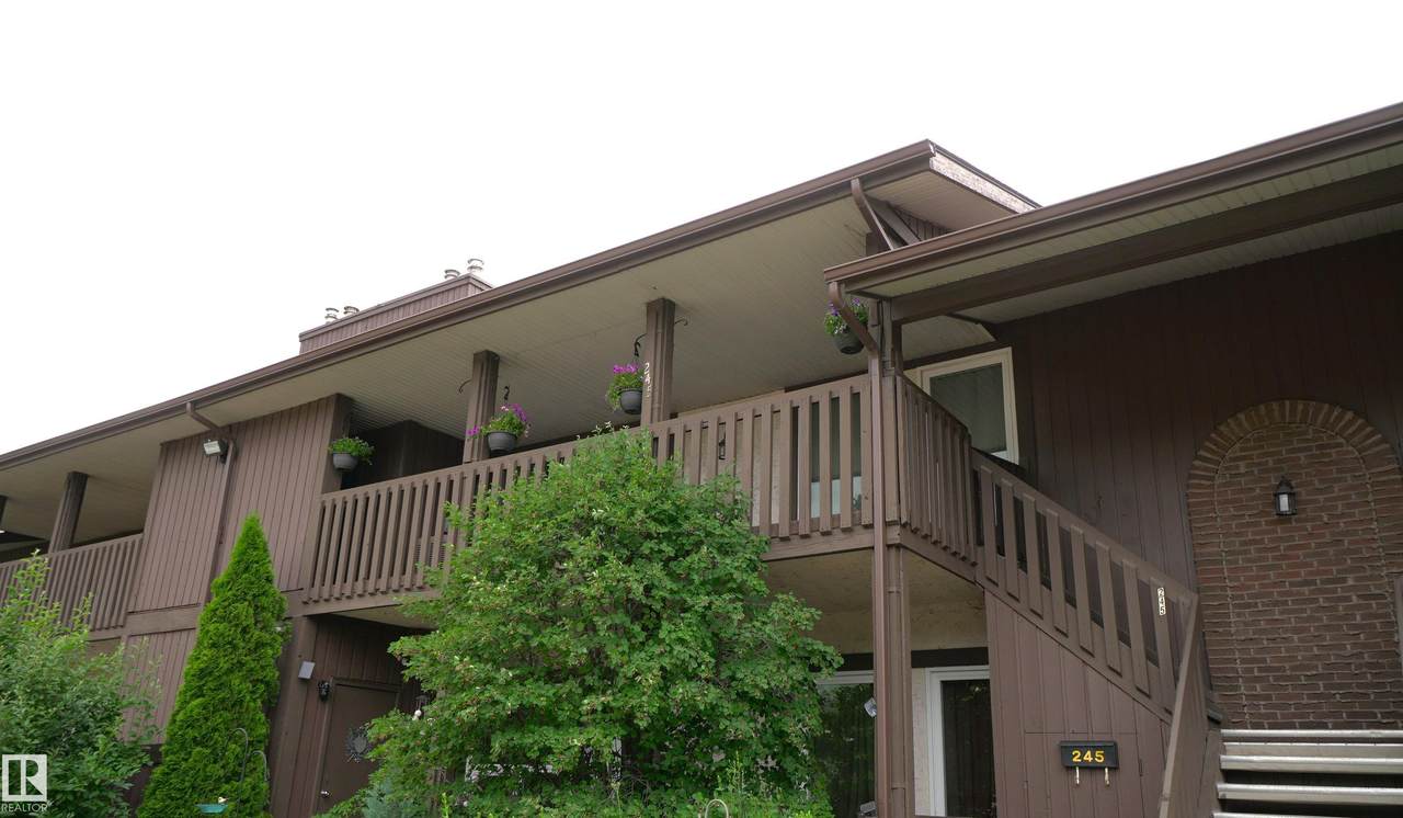 245 Surrey Gardens - Photo 1