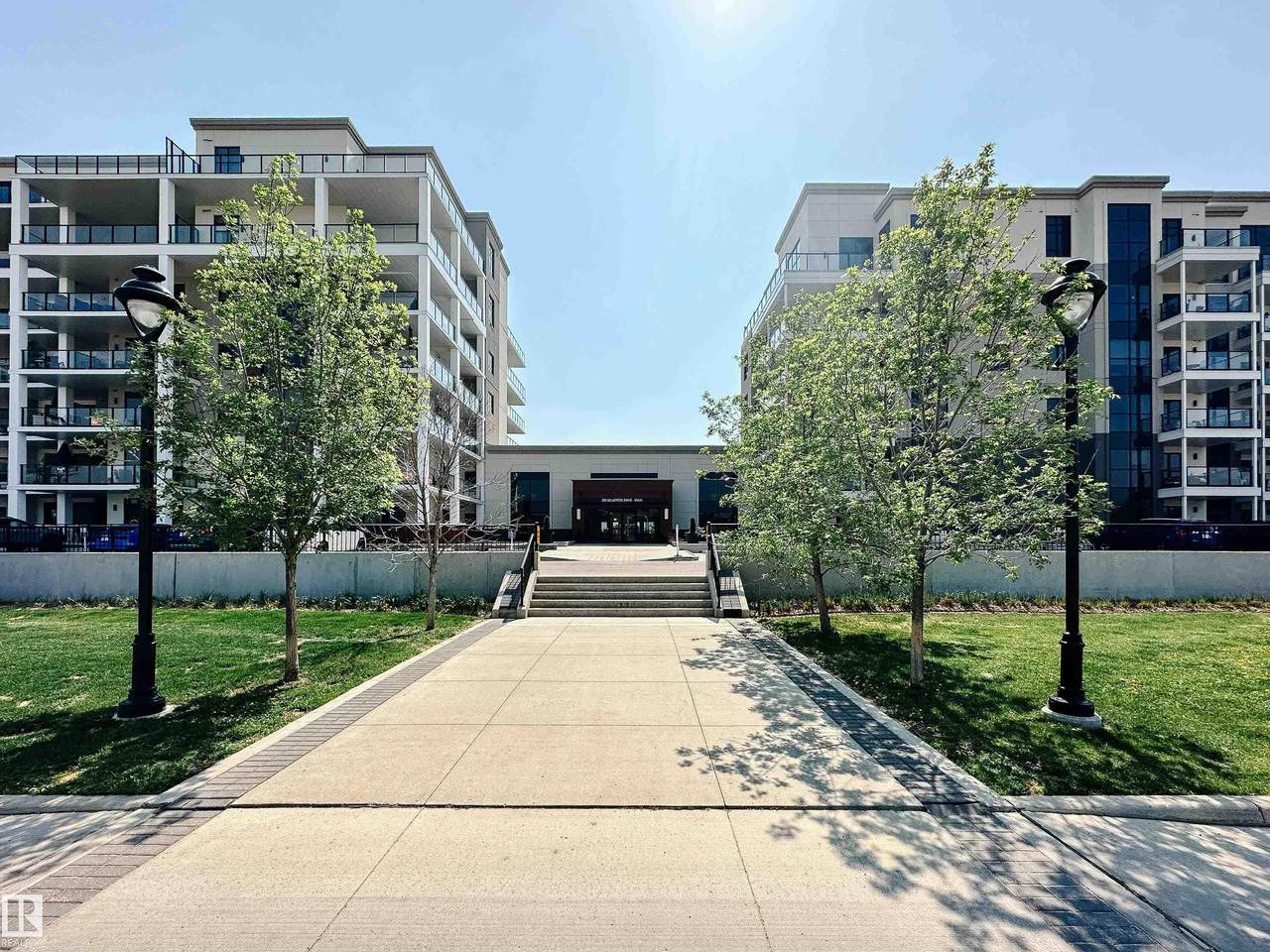 200 Bellerose Drive - Photo 1