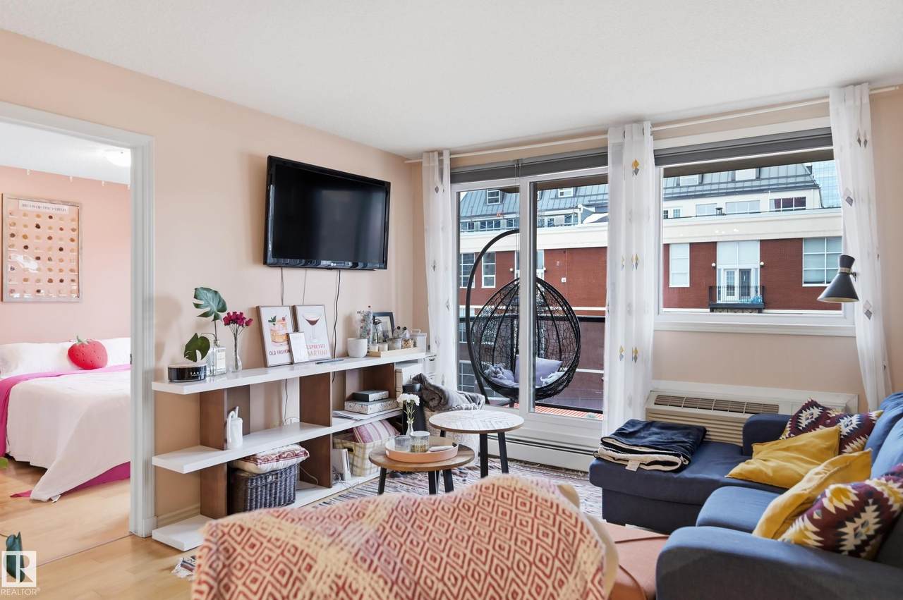 10303 105 Street - Photo 1