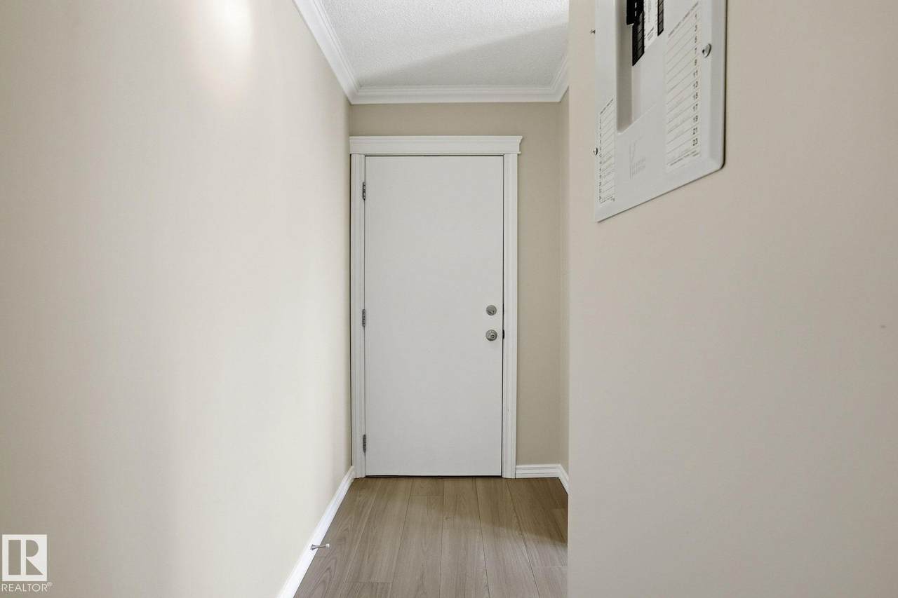 https://bt-photos.global.ssl.fastly.net/alberta/1280_boomver_1_E4476277-2.jpg