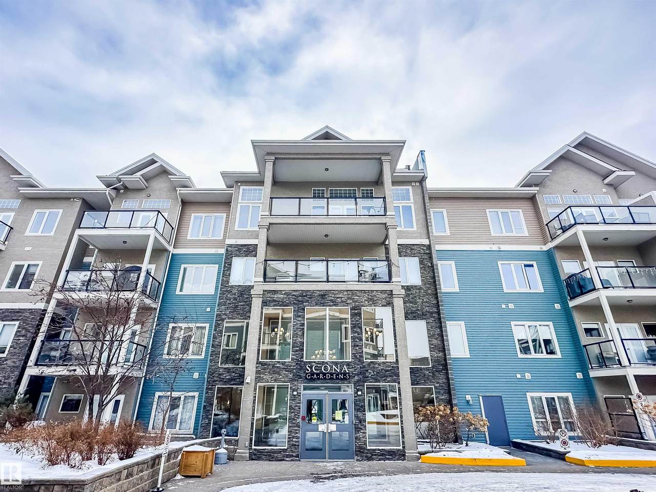10121 80 Avenue - Photo 1