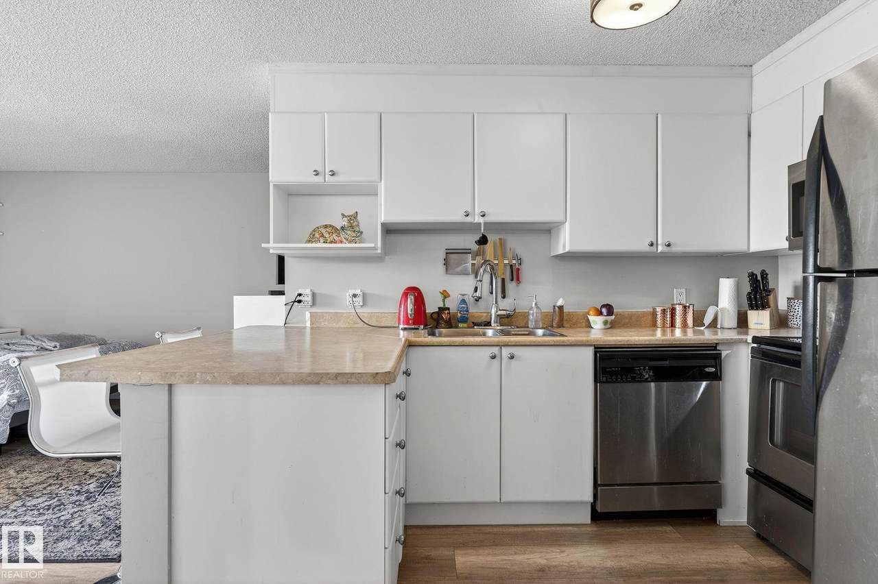 https://bt-photos.global.ssl.fastly.net/alberta/1280_boomver_1_E4476619-2.jpg