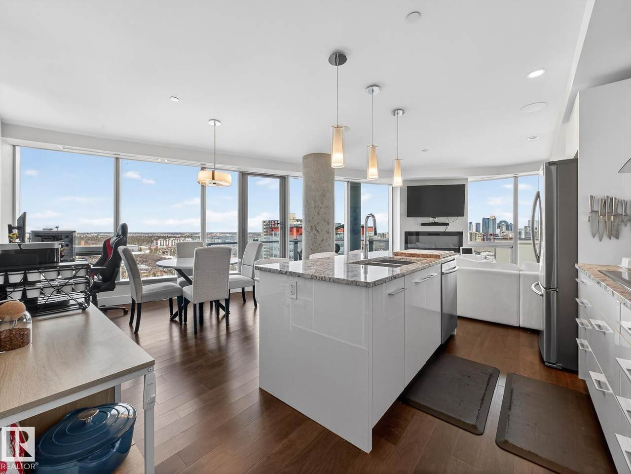 11969 Jasper Avenue - Photo 1