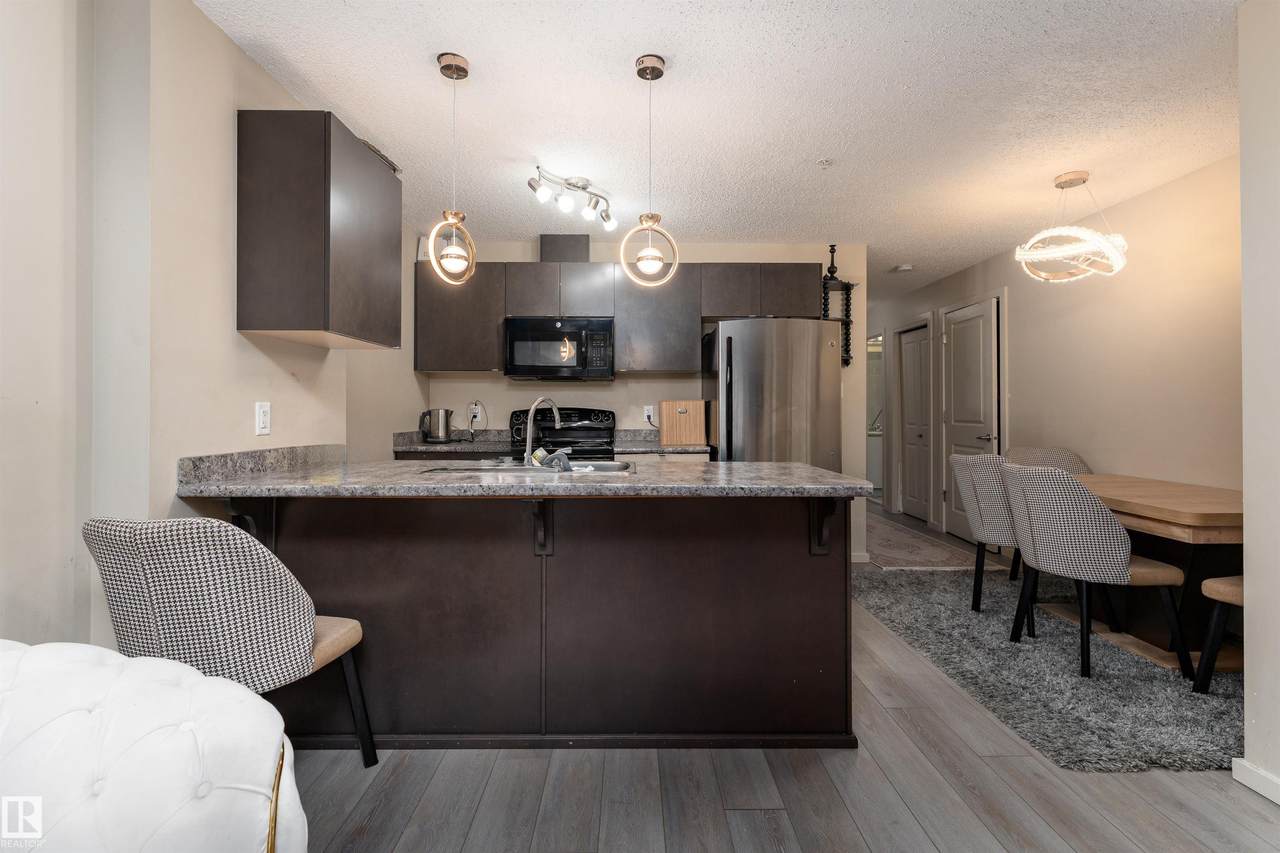 https://bt-photos.global.ssl.fastly.net/alberta/1280_boomver_1_E4477160-2.jpg