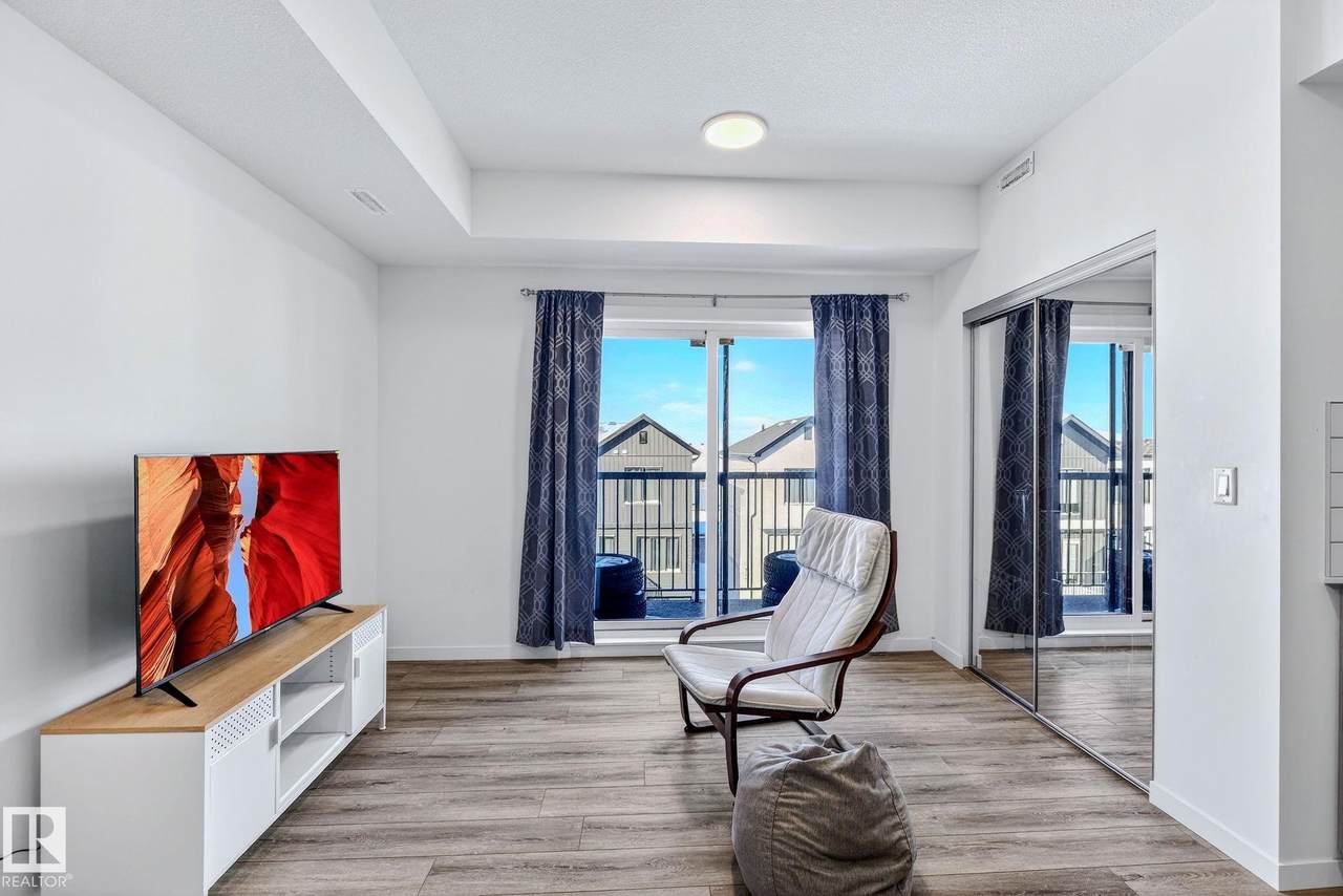 864 Secord Boulevard - Photo 1