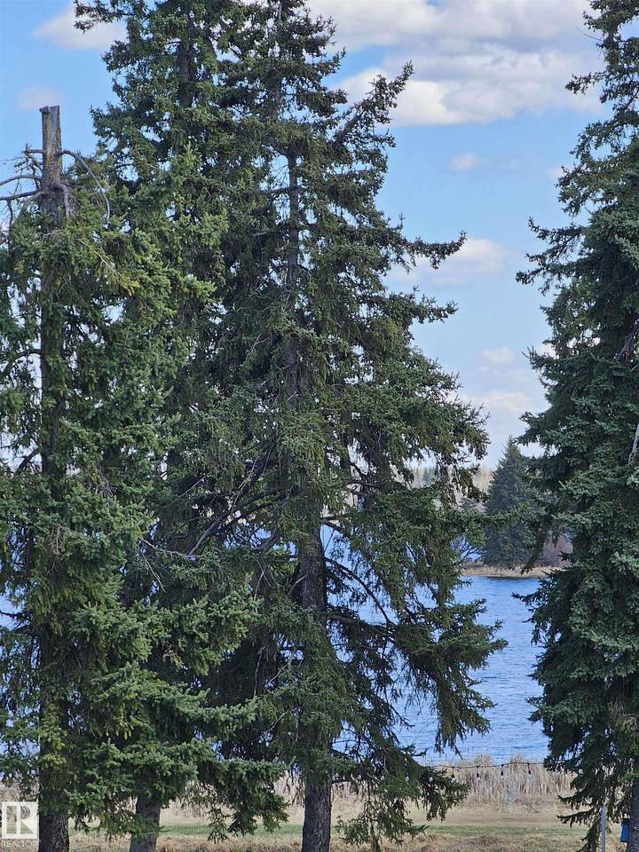 https://bt-photos.global.ssl.fastly.net/alberta/1280_boomver_1_E4477793-2.jpg