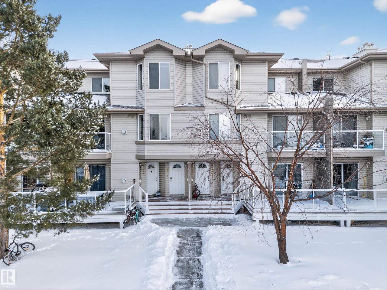 2505 42 Street - Photo 1