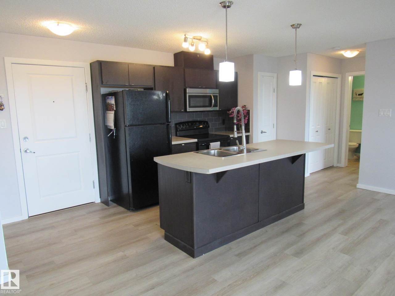 1196 Hyndman Road - Photo 1