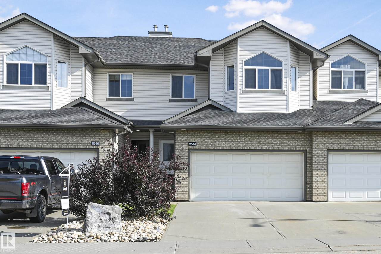 11544 11 Avenue - Photo 1