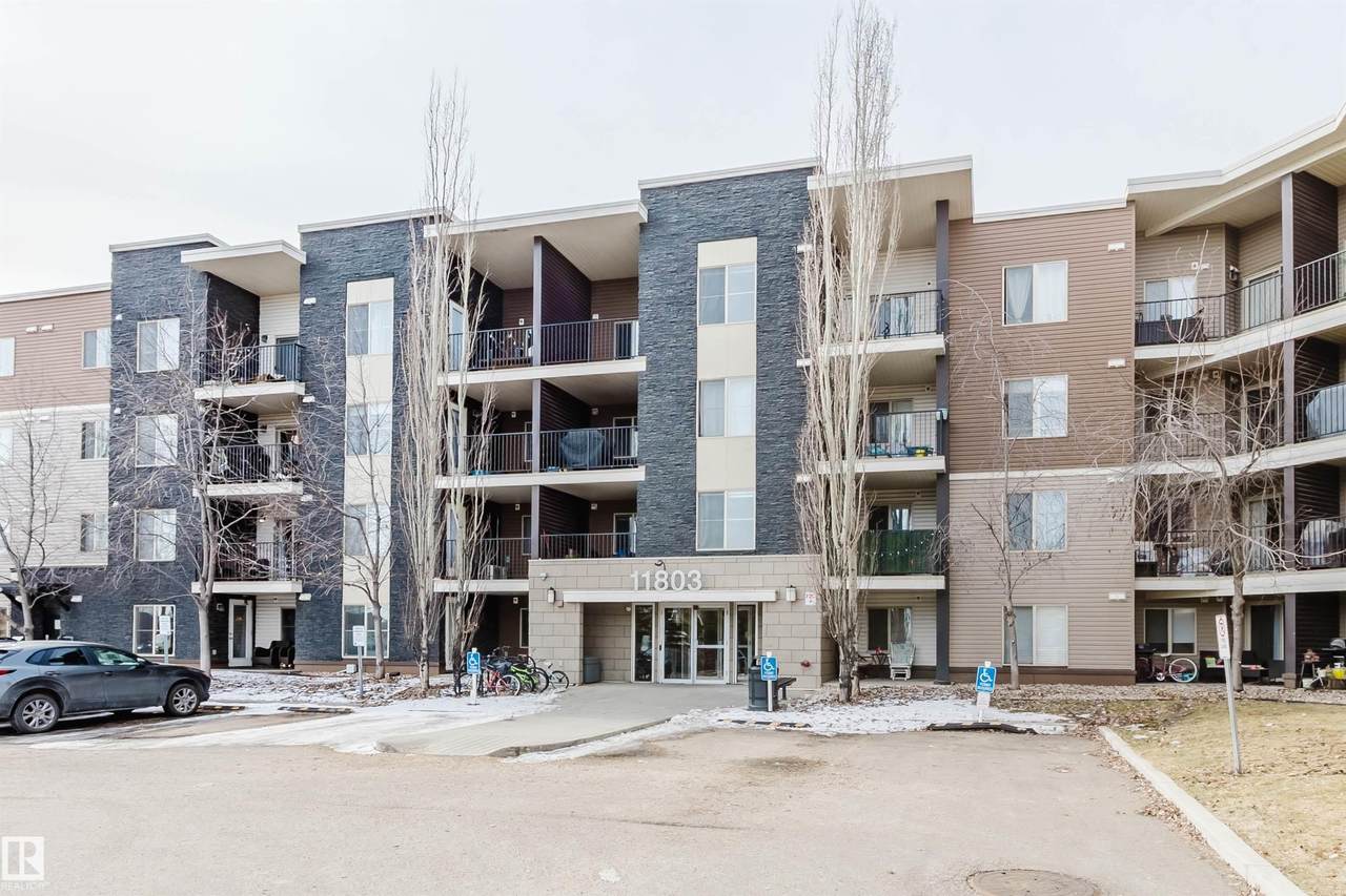 11803 22 Avenue - Photo 1