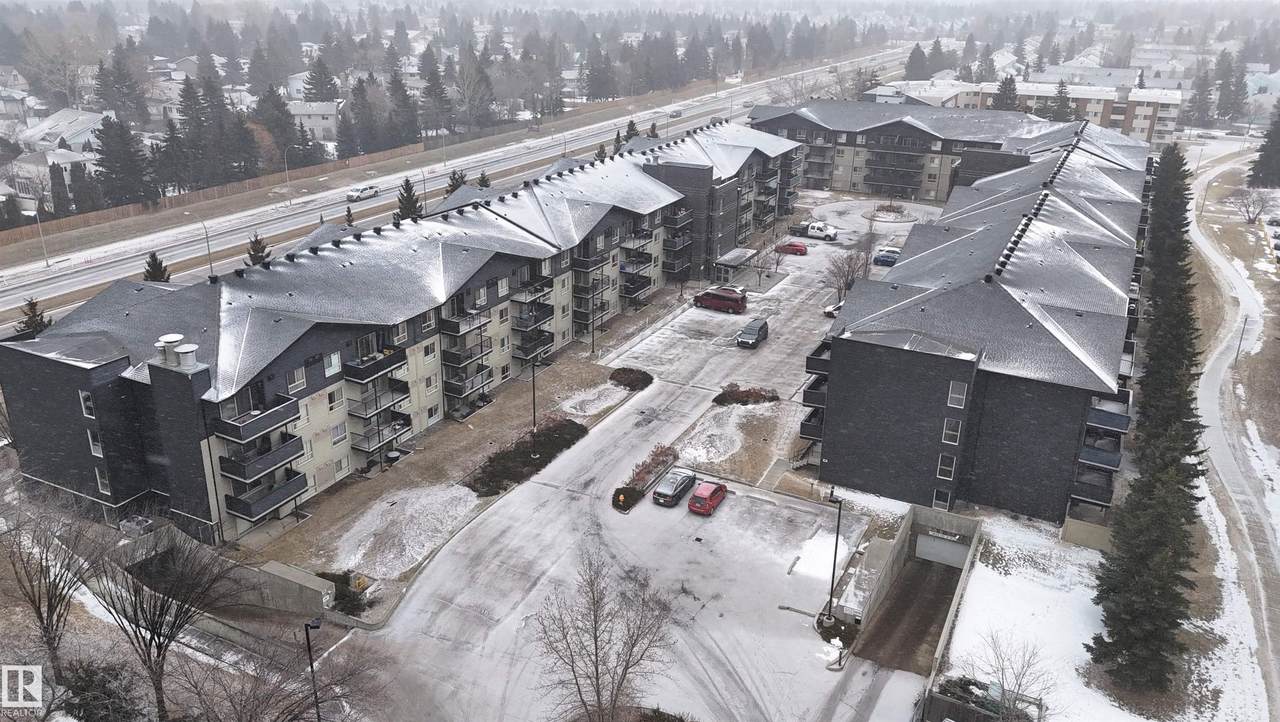 17003 67 Avenue - Photo 1