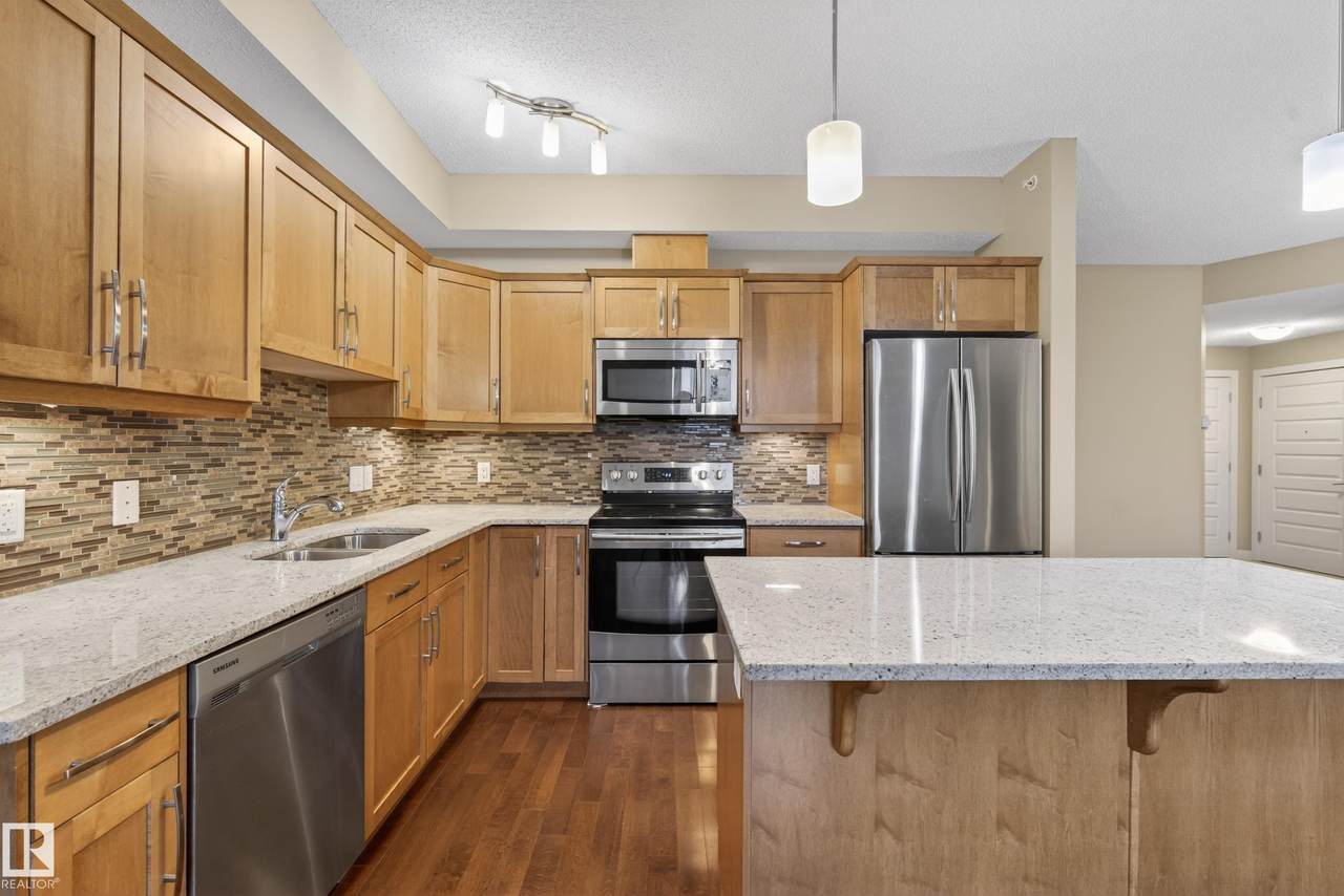 10530 56 Avenue - Photo 1