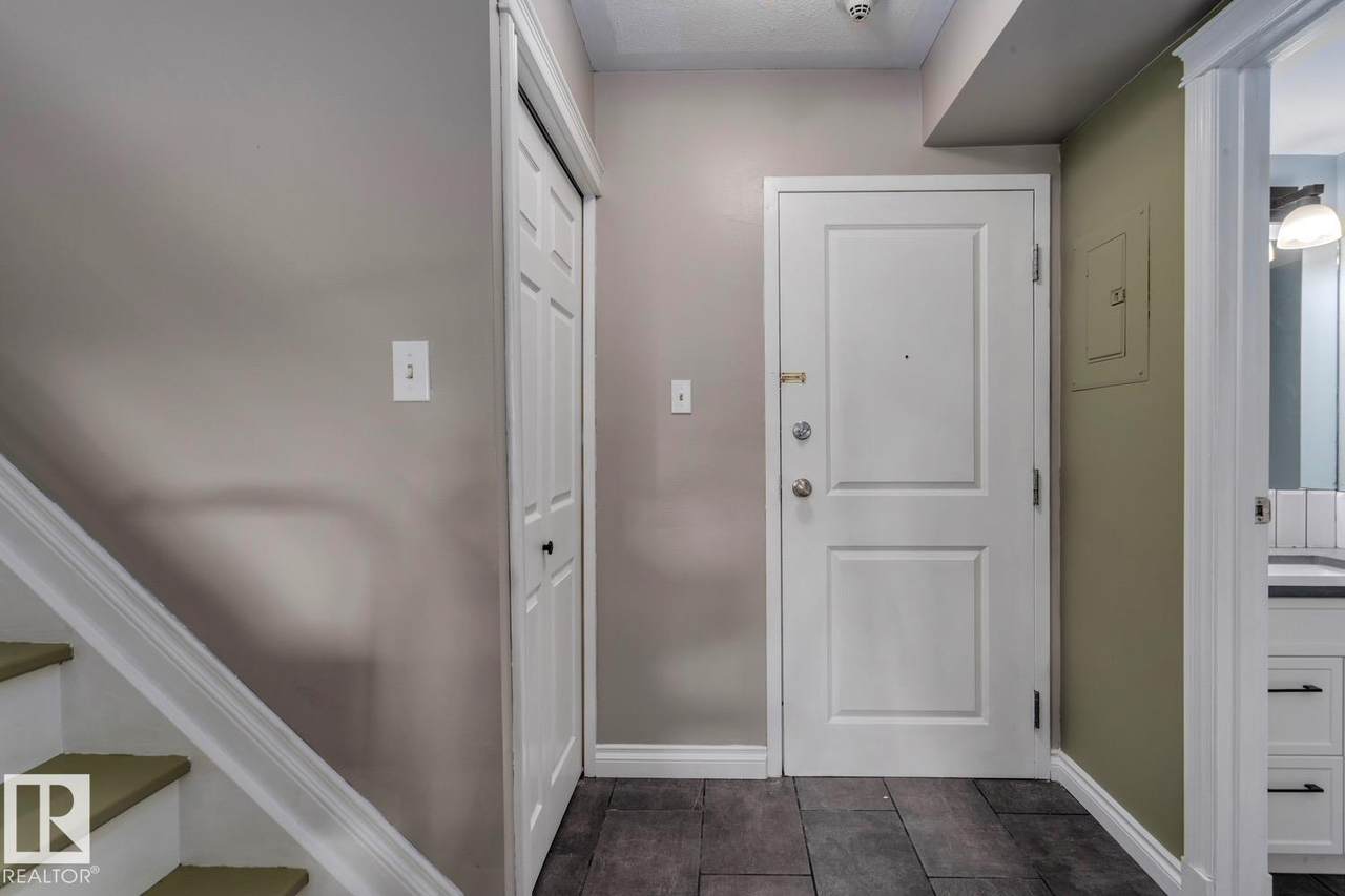 https://bt-photos.global.ssl.fastly.net/alberta/1280_boomver_2_E4479166-2.jpg