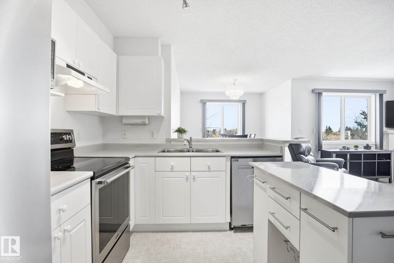 5116 49 Avenue - Photo 1