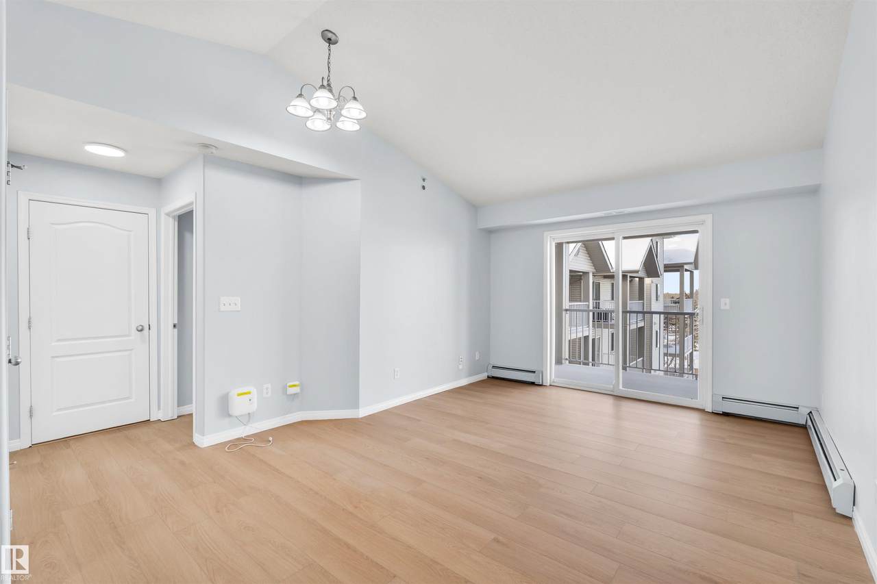 7511 171 Street - Photo 1