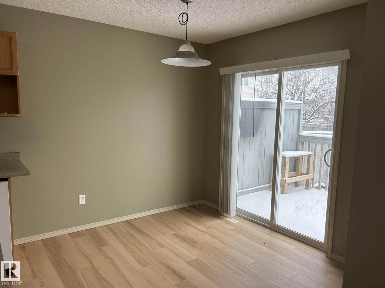 https://bt-photos.global.ssl.fastly.net/alberta/1280_boomver_1_E4479832-2.jpg