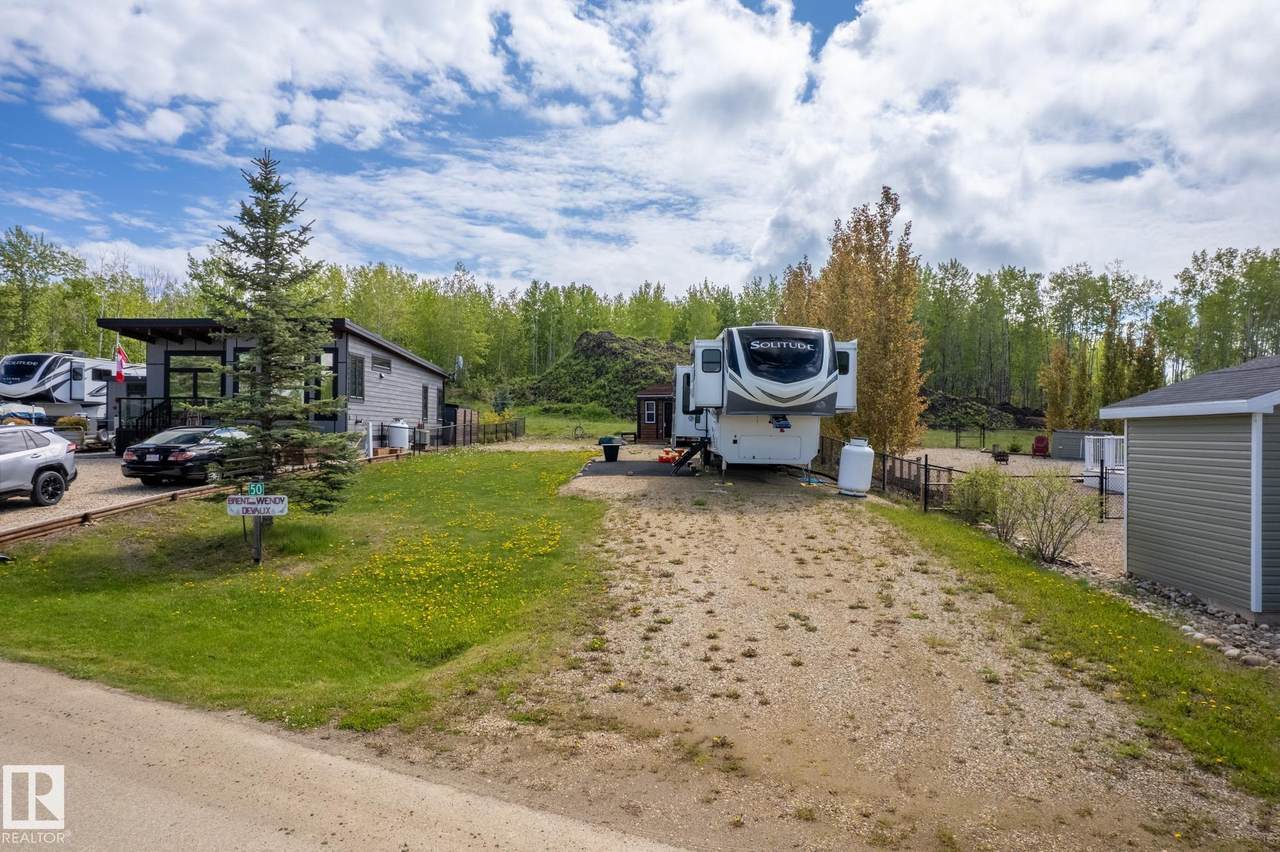 https://bt-photos.global.ssl.fastly.net/alberta/1280_boomver_1_E4480823-2.jpg
