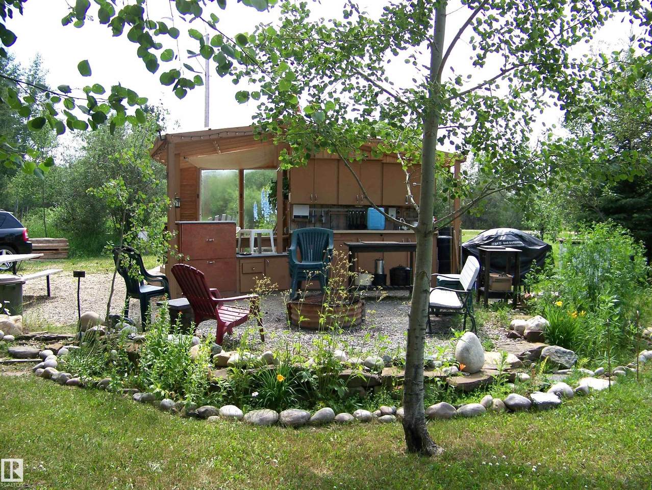 https://bt-photos.global.ssl.fastly.net/alberta/1280_boomver_1_E4480984-2.jpg