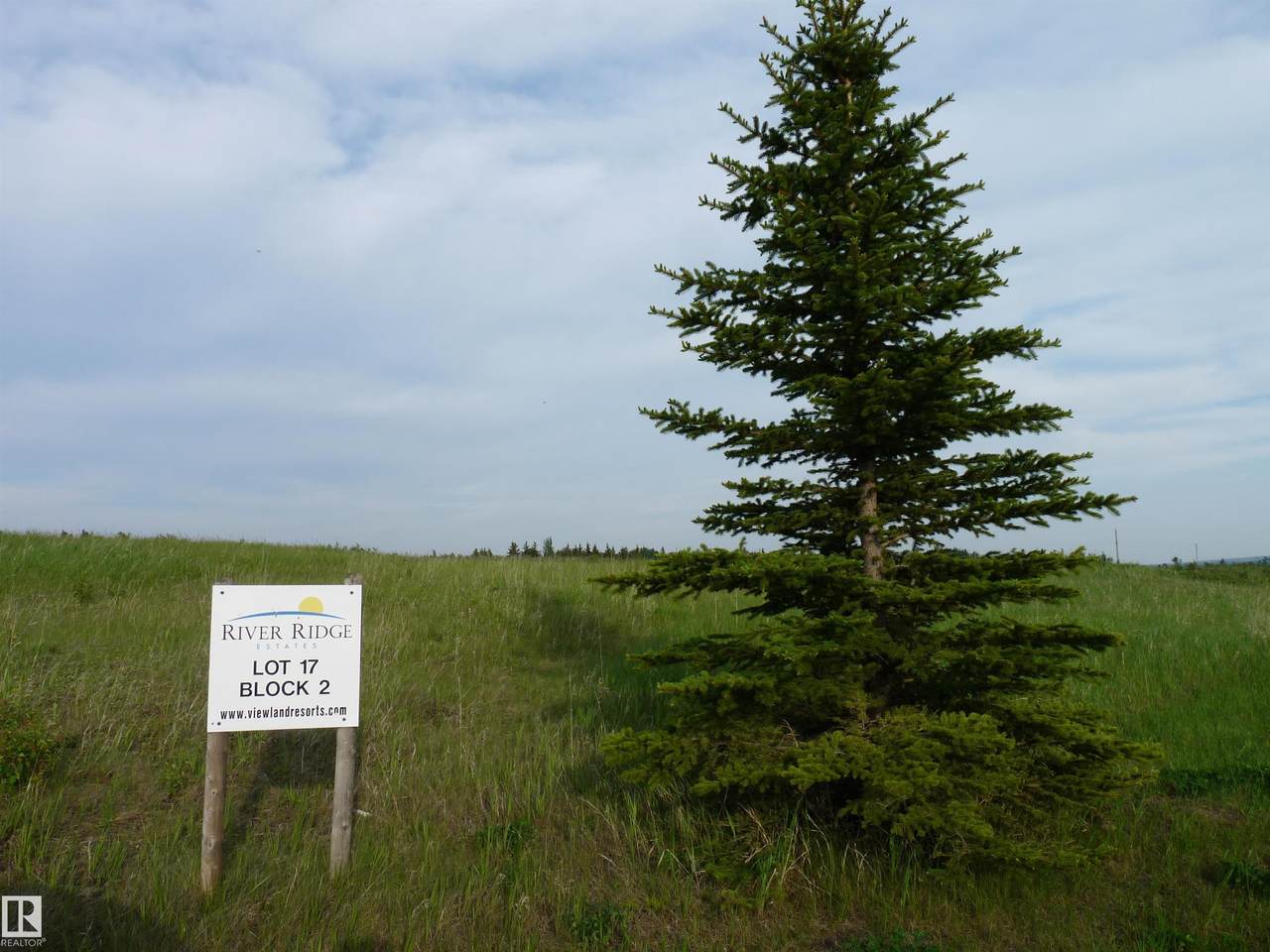17 River Ridge Estate - Photo 1