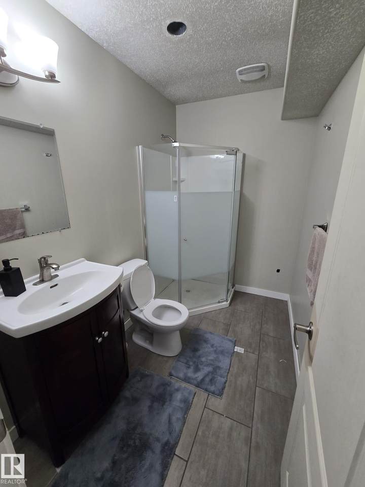 https://bt-photos.global.ssl.fastly.net/alberta/1280_boomver_1_E4481500-2.jpg