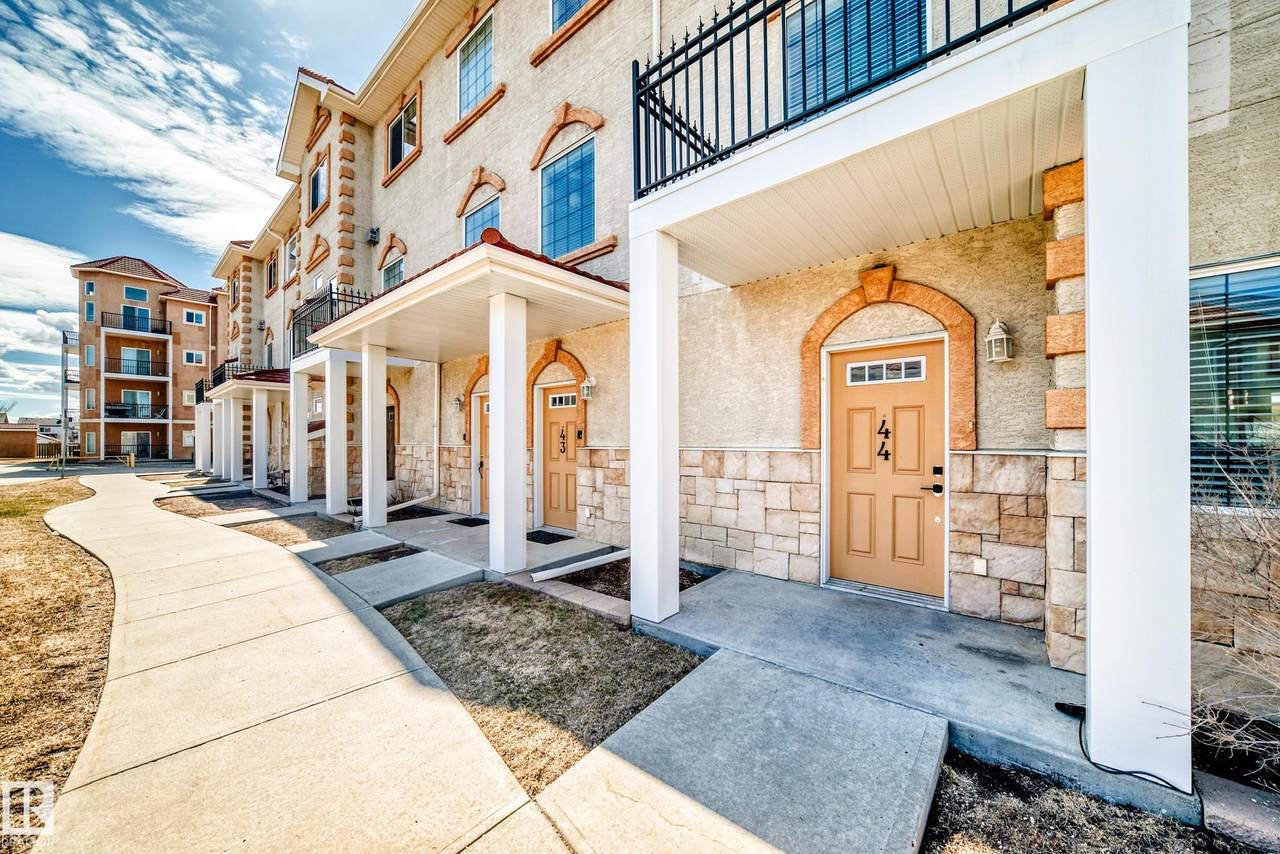 13825 155 Avenue - Photo 1