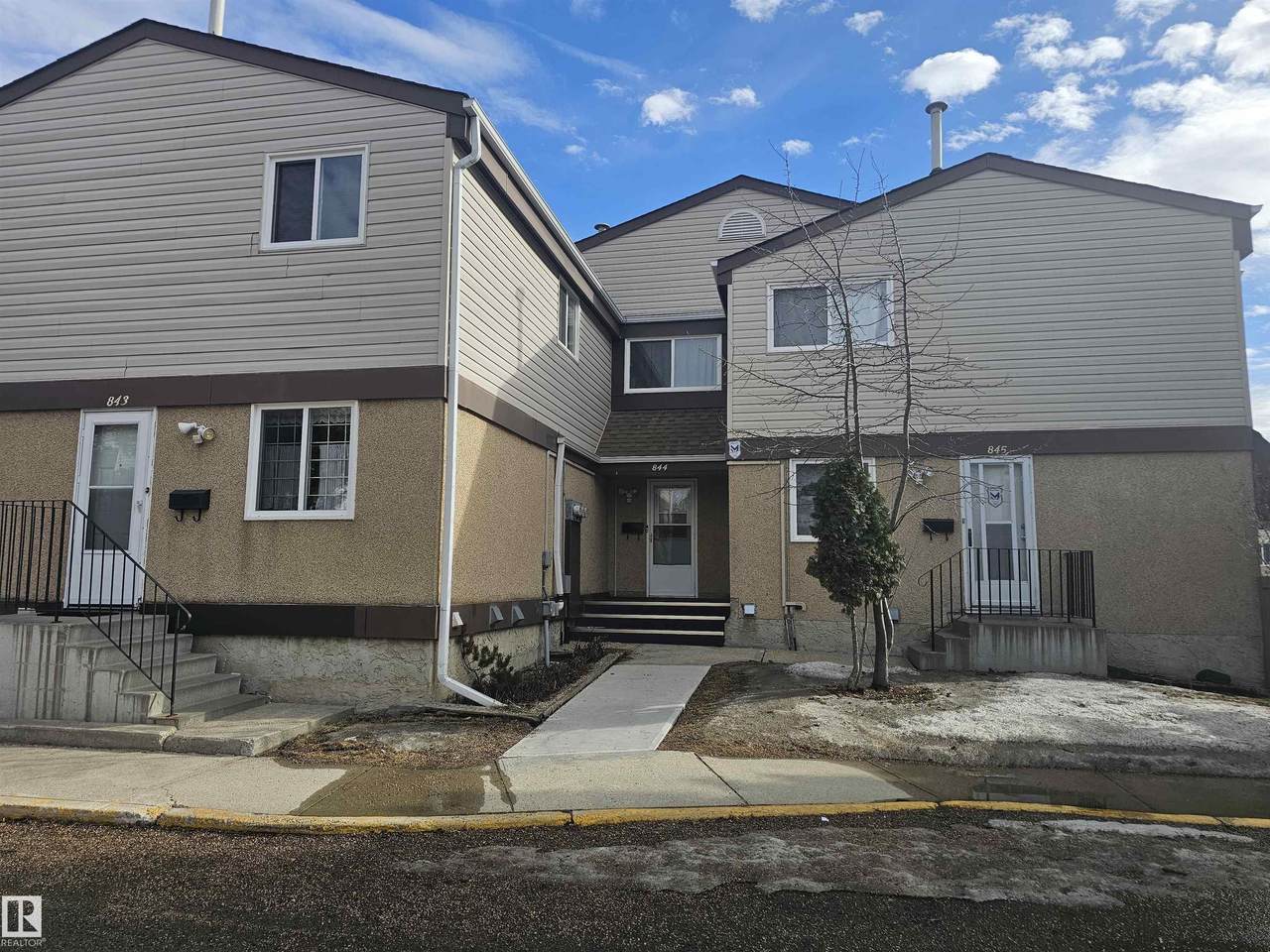 844 Erin Place - Photo 1