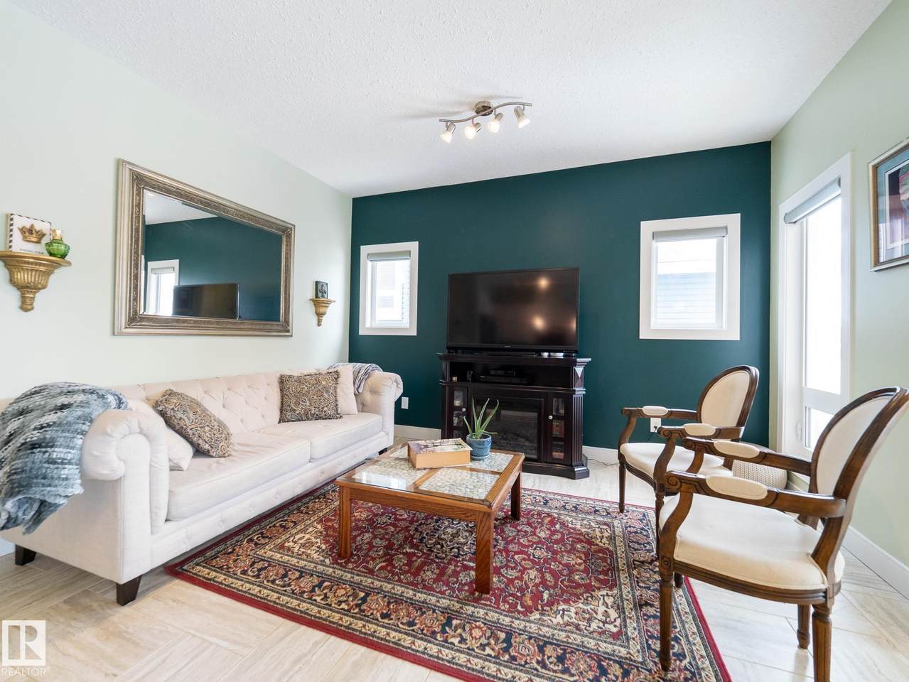 https://bt-photos.global.ssl.fastly.net/alberta/1280_boomver_1_E4482883-2.jpg